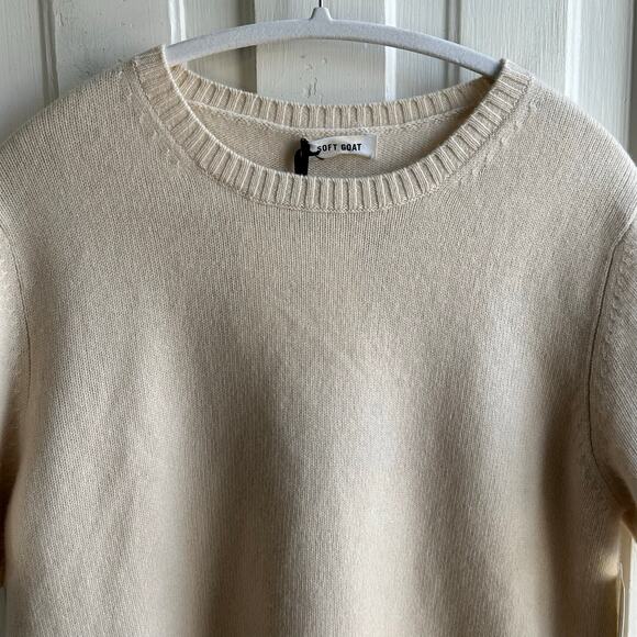 Soft Goat Chunky T-Shirt Cashmere Sweater in Feather White NWT - Picture 10 of 11